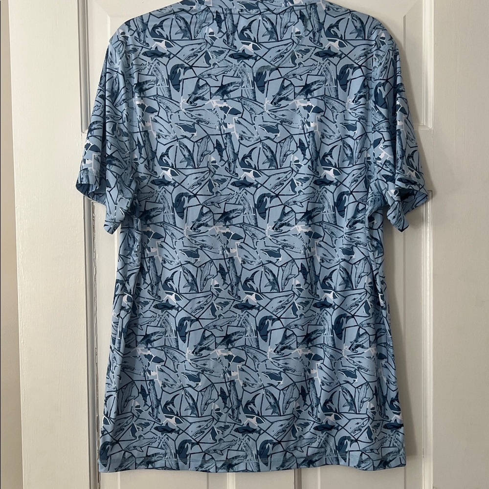 Reel Legends Light Blue Shark Print Reel Tech Performance Tee, Size M - Picture 6 of 9